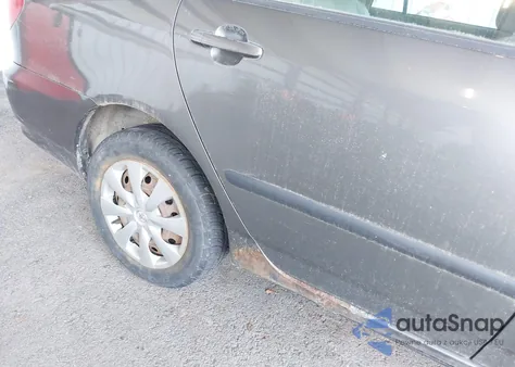 2006 Toyota Corolla Ce z USA, uszkodzony, nr VIN 2T1BR32E26C670365